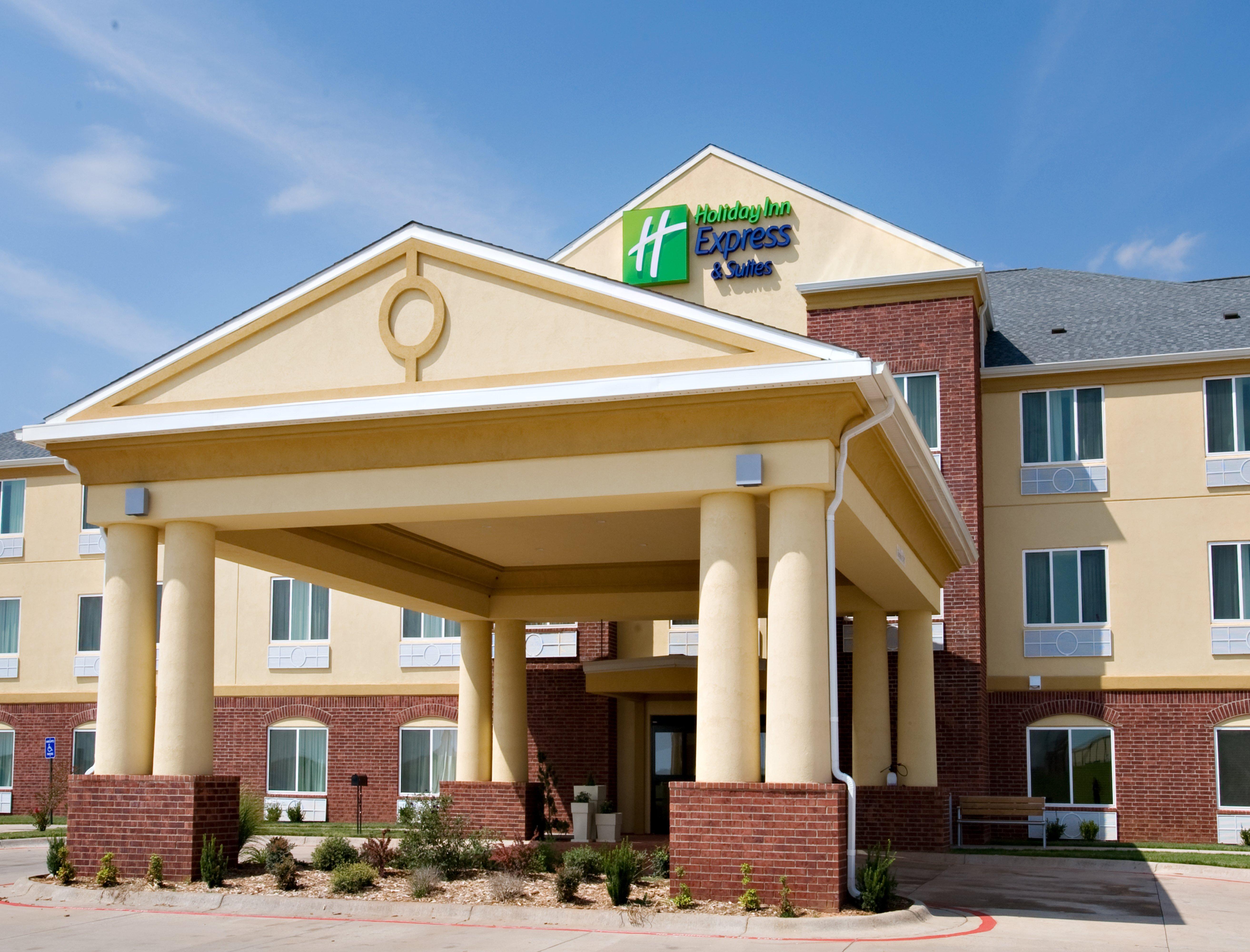 Holiday Inn Express Childress By Ihg Exterior photo